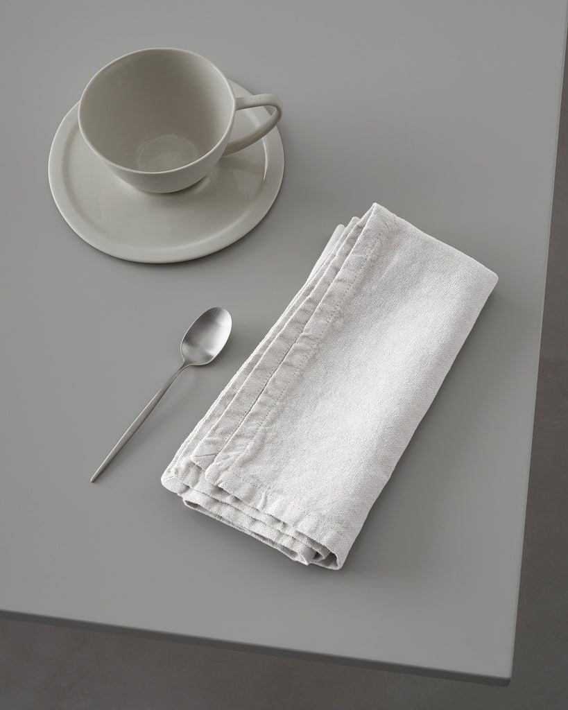 Frette Convivium Napkin Set in White, Cotton | Made in Italy