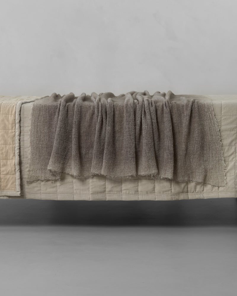 Ted Throw Maltinto